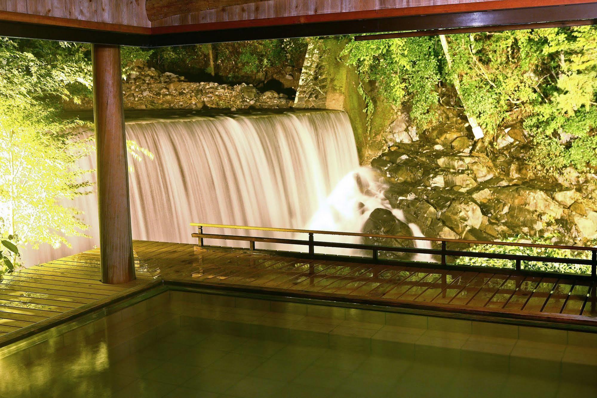 Hatago Higashiagatsuma Extérieur photo